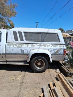 1993 dodge 350 camper shell rear glass door 8ft bed