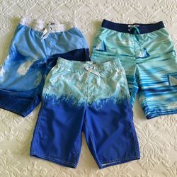 Old Navy swimming shorts for boys Size L(10-12)