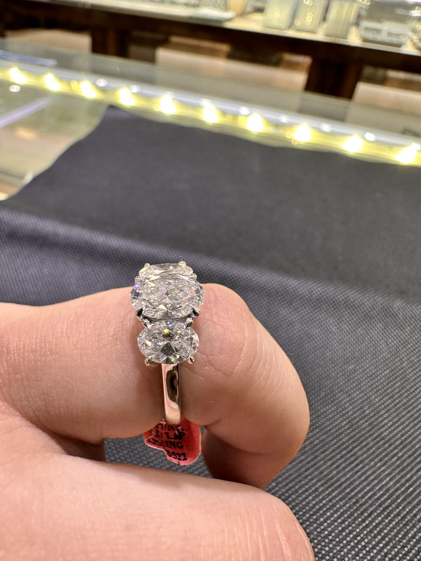 3.00CTW VS1-E Color 14KT ENGAGEMENT RING