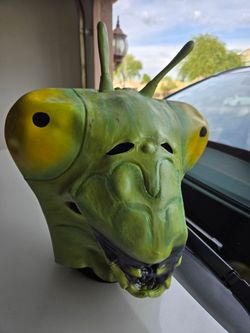 Praying Mantis Halloween Mask