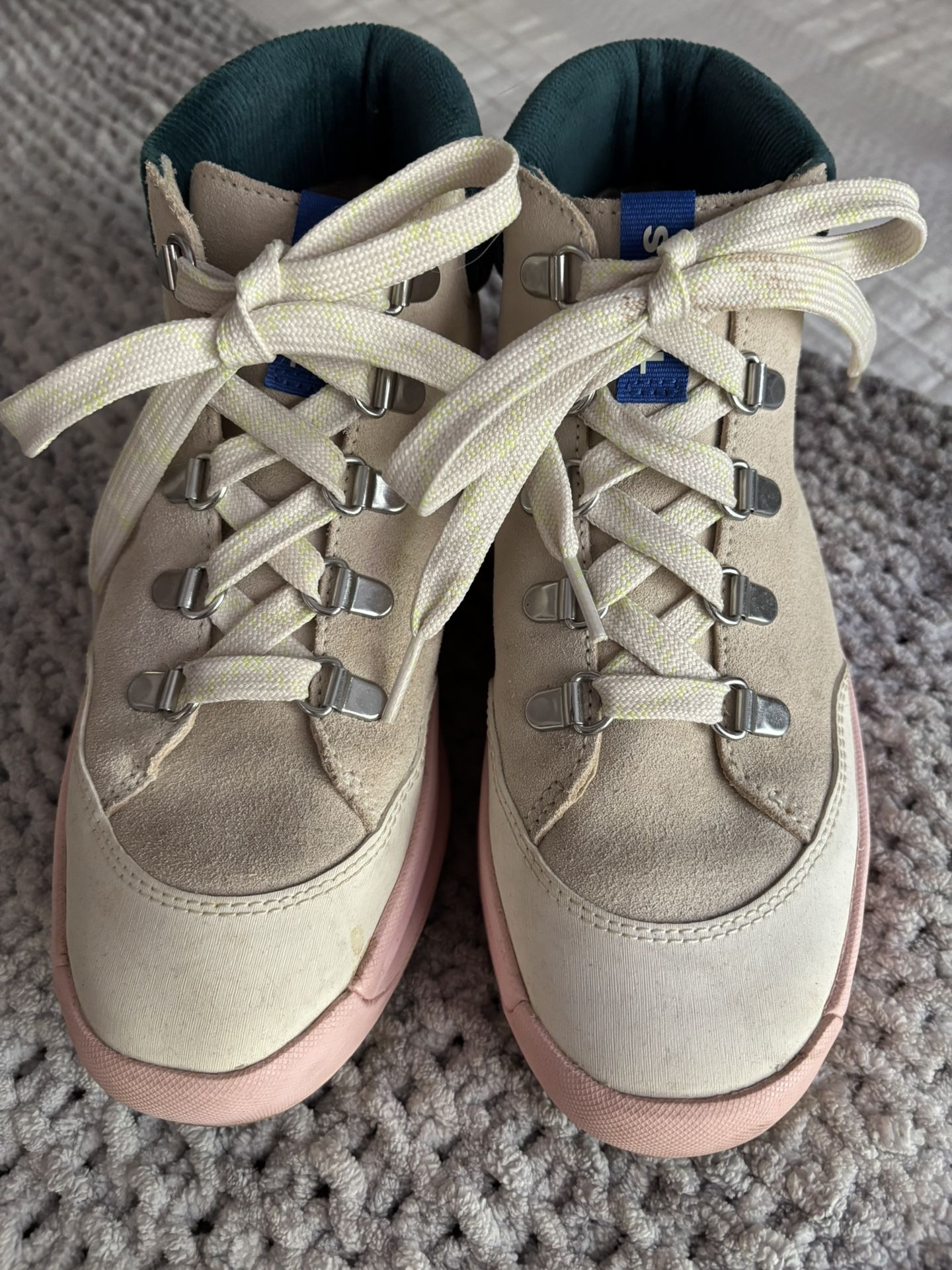 Sorel ONA Boots - Size 7