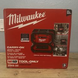 Milwaukee 2845-20 M18 18V 3600-Watt/1800-Watt Battery Powered Power Supply