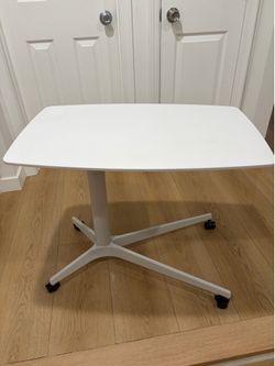 Mobile Standing Desk