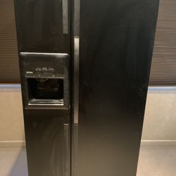 Kenmore Refrigerator 