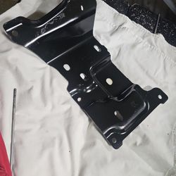18-20 Ford 150 Right Side Bumper Mounting Bracket