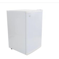 AVANTI VF306 Avanti 2.8 cu. ft. Vertical Freezer White