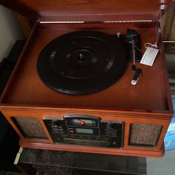 A Very Nice Original Wooden Crosley Stereo System