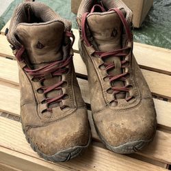Sque hiking boots