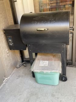 Traeger Junior 20 Pellet Grill