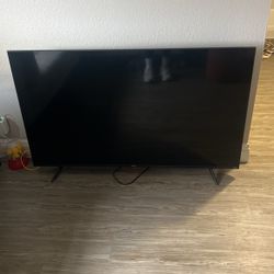 52” Hisense Smart TV 