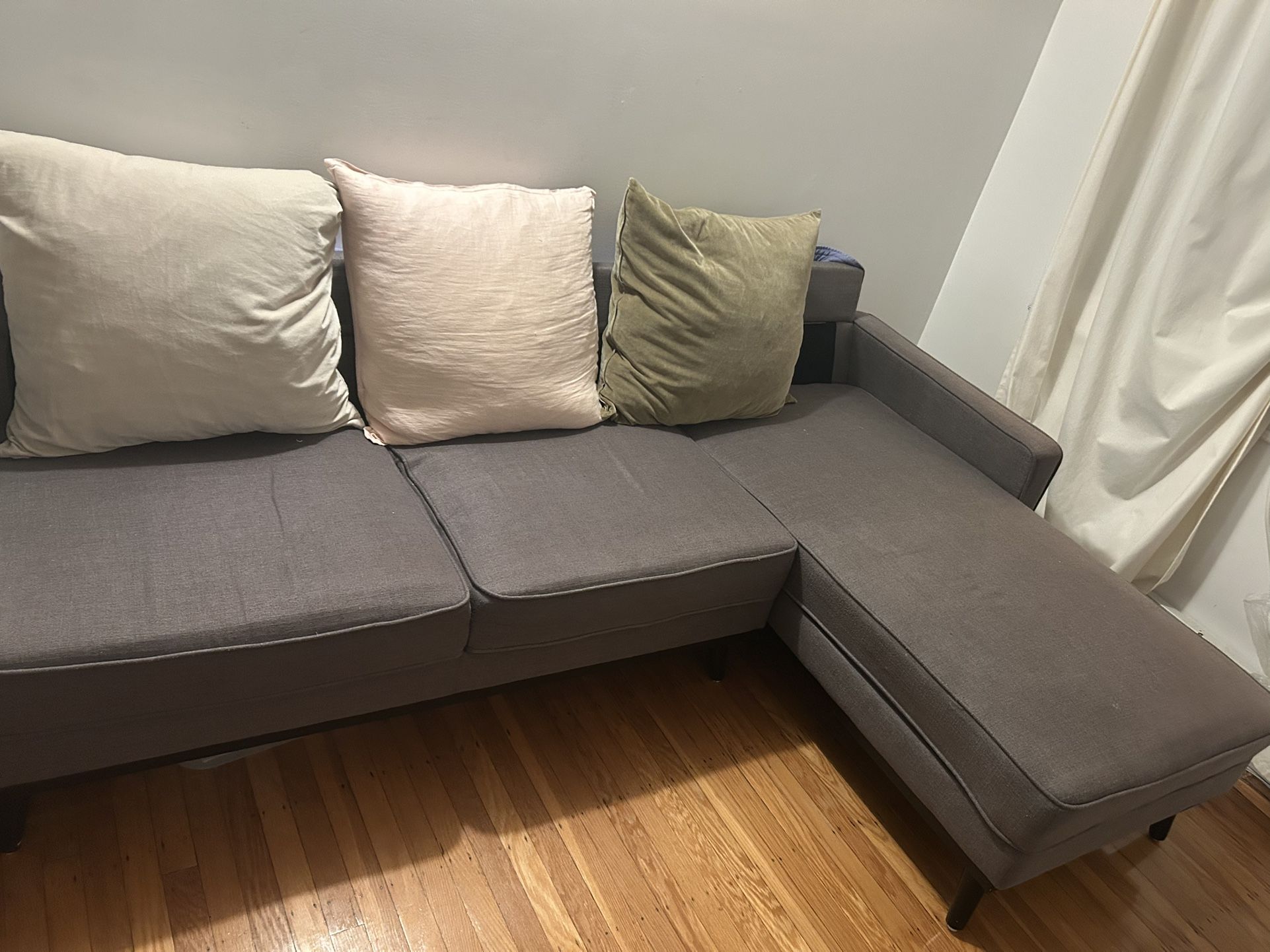 Small Living Room Sofa. 3seat L Shaped