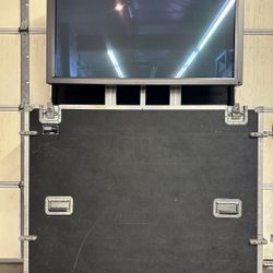 Monitor Case With Hydraulic Lift and 50” Monitor