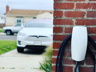 Tesla Stand Wall Connector Gen 3