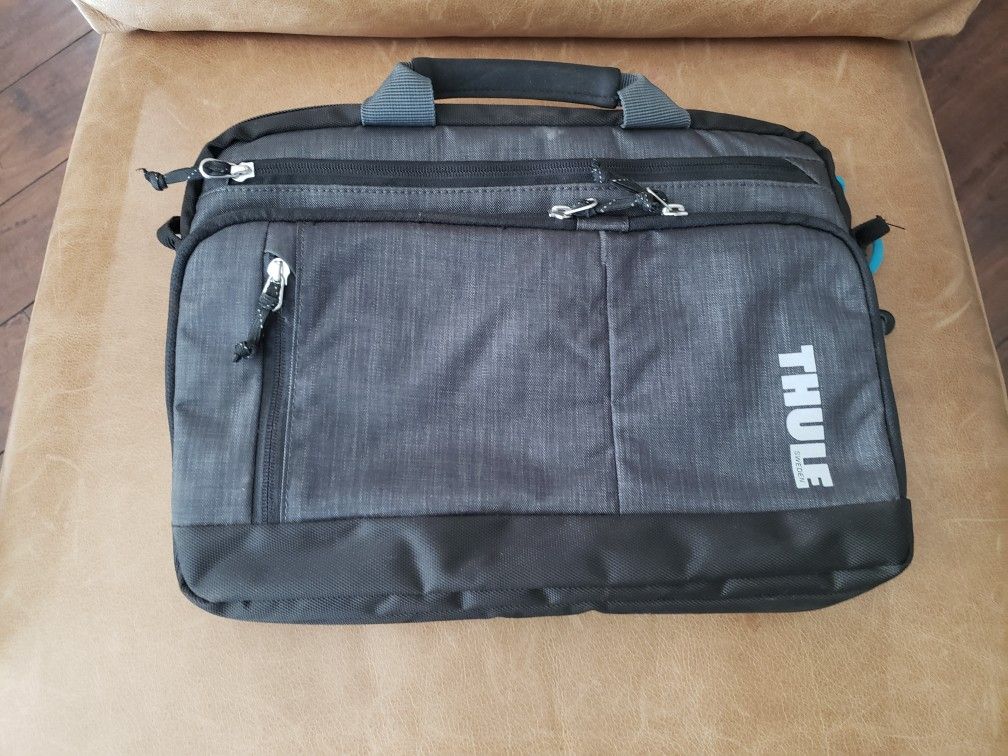 Thule Stravan Deluxe 13-inch laptop bag