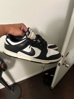 Nike panda dunks