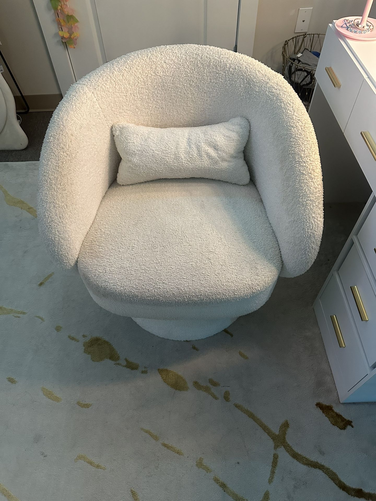 OFF WHITE CHAIR