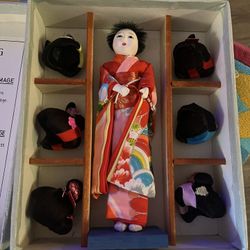 1960s Vintage Japanese Doll With 6 Wigs And Blanket 