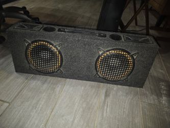Dual 8" sub-woofer in box. Work great. Just older. Nothing wrong with them at all. $125.00