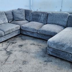 4pc Sectional With Storage Chaise 