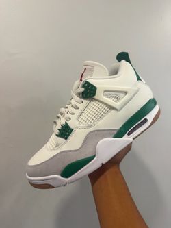 Jordan 4 SB “Pine Green”