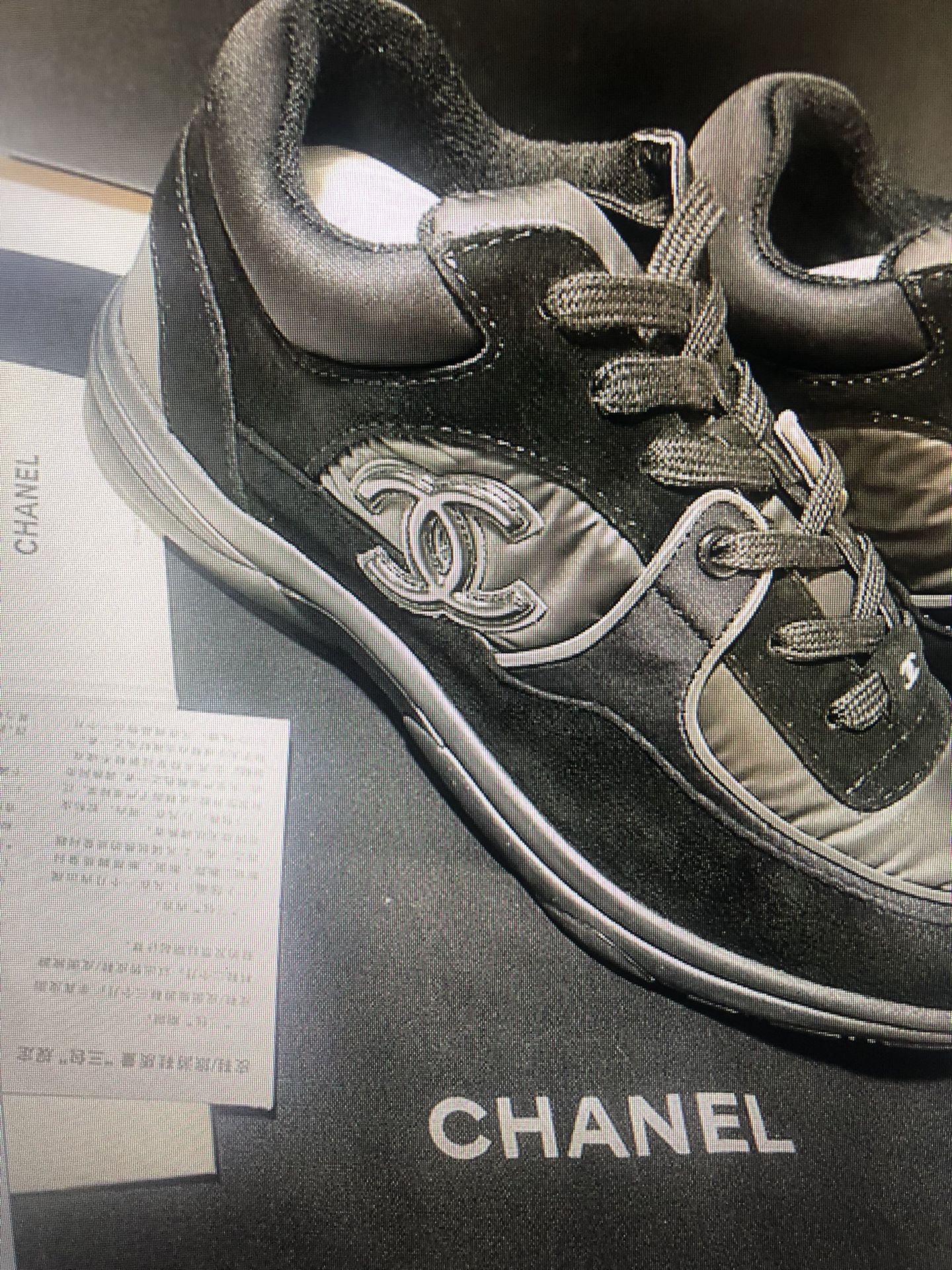 Triple Black Sneakers   43,43,44,45