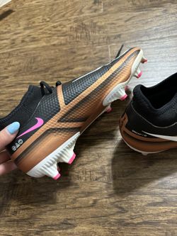 Nike Phantom GT soccer