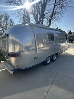 Airstream Tradewind