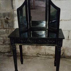Ladies Vanity desk