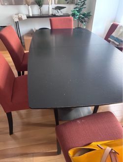Dinner Table and 6 chairs