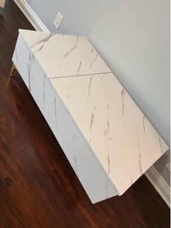 FREE Marble coffee table