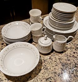 Antique Vintage Sango ANTIBES 8080 China Set