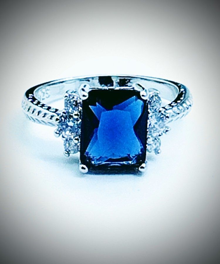 New Sterling Sapphire colored Ring Sz. 8