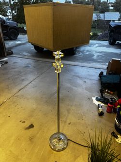 Safavieh Lamp