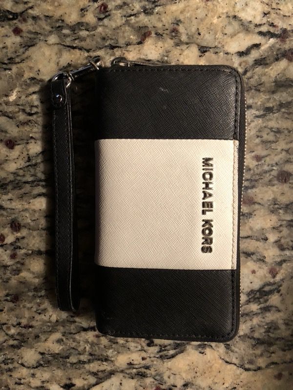 Michael Kors Clutch / Wallet