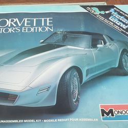 Monogram 82 Corvette 1/8 Scale Model Kit