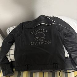 Harley Gear( Black Leather -Jacket, Chaps, Boots ,Helmet, 2 Purses) Size M/L
