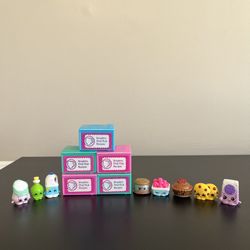 Shopkins Chef Club Recipes Storage Book Toys With 8 Shopkin Figures