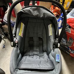 Graco Combo Stroller With Car seat 