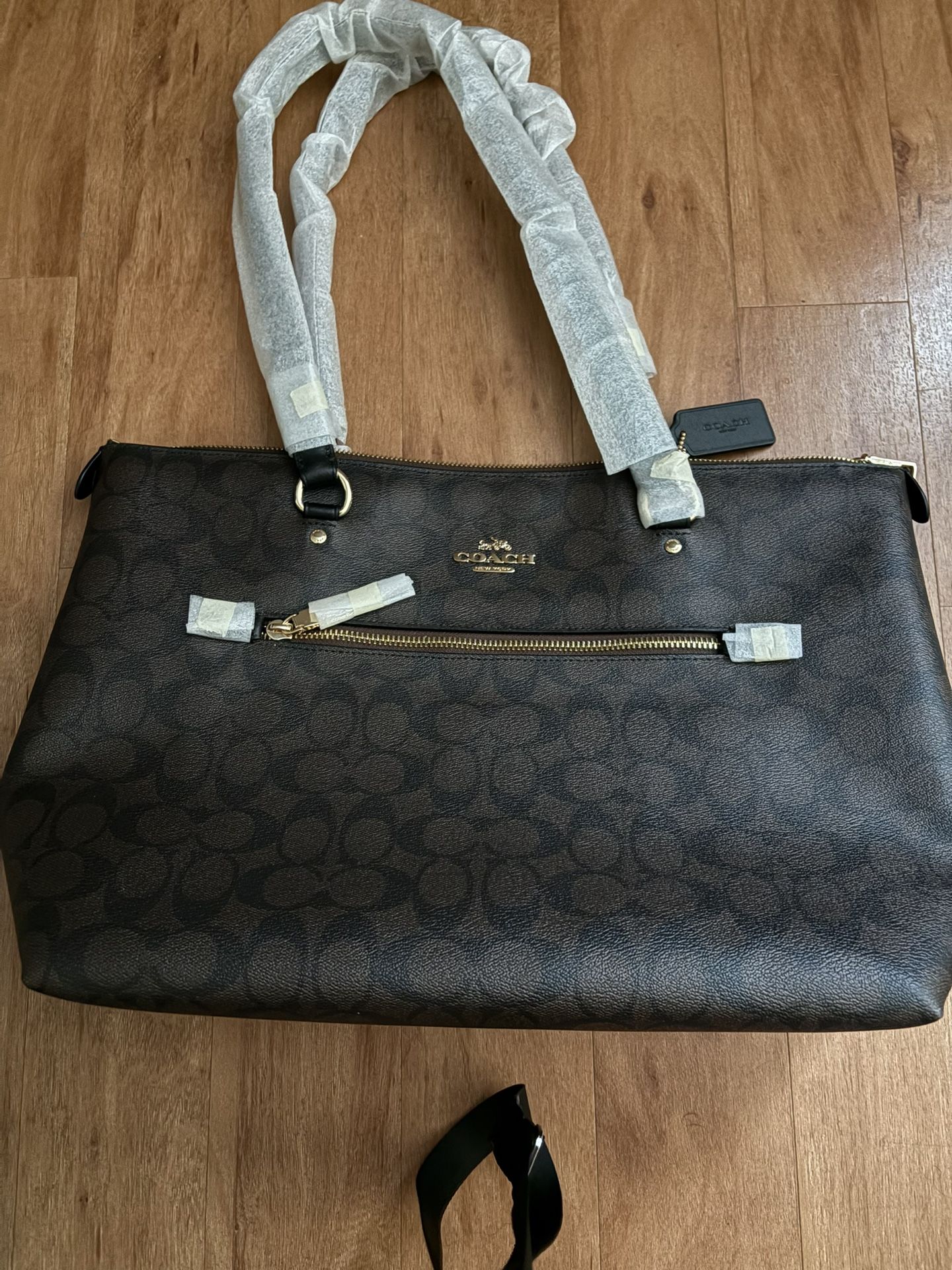BNWT Brown Coach Handbag 