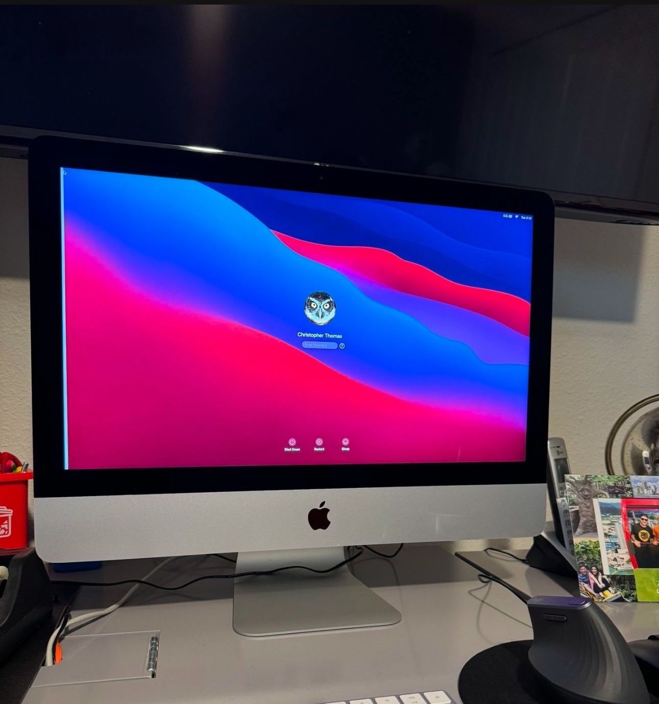 iMac (Retina 4K, 21.5-inch)