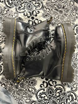 Dr.Martens Boots