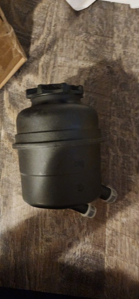 BMW Power Steering Reservoir