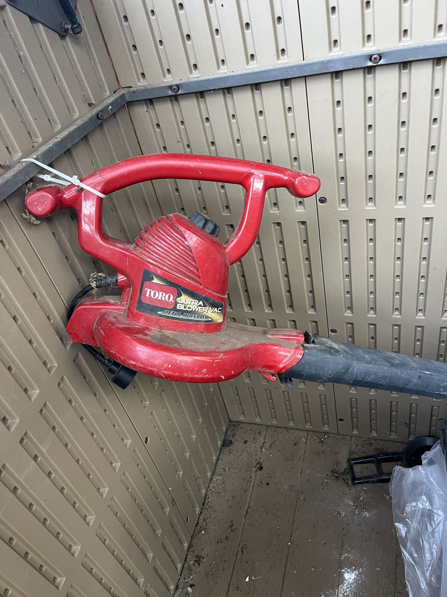 Toro leaf blower