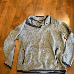 Woman’s Eddie Bauer Quarter zip Fleece Shipping Available 