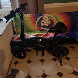 Electric Bike /No Charger/Back Tire Flat 