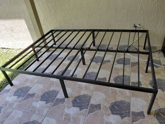 Full zize bed new