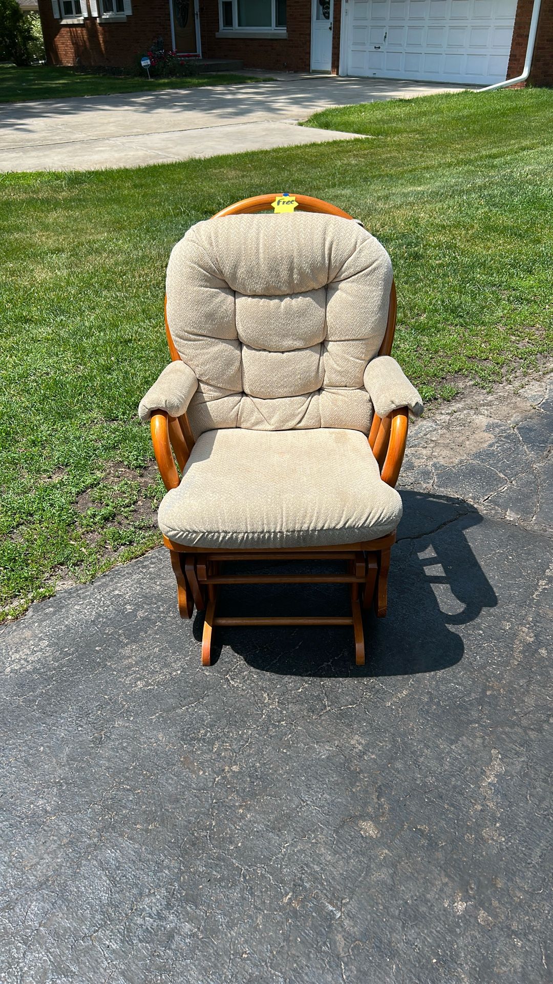Free. Rocker Glider