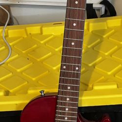 Squier Mini Guitar/ Les Paul Model Guitar/ AMP SP.10
