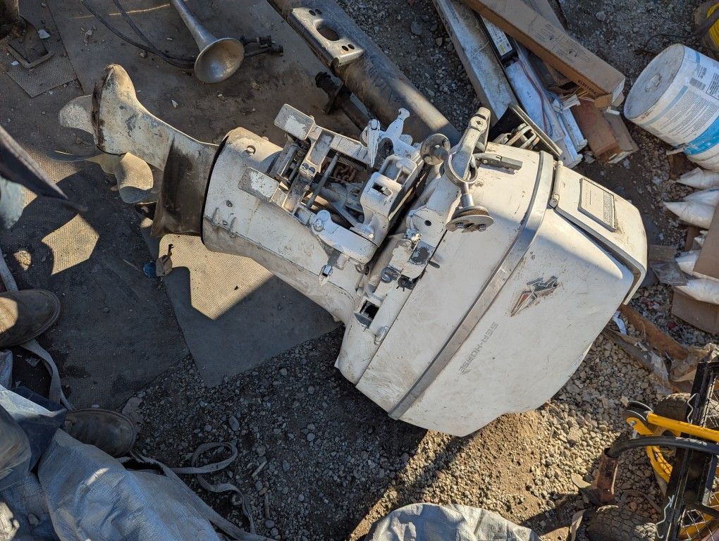 Johnson Outboard Motor 35hp Seahorse