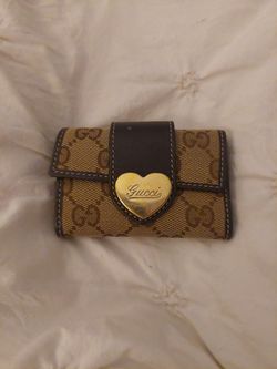 100% Authentic Signature Gucci Key Fob Case 